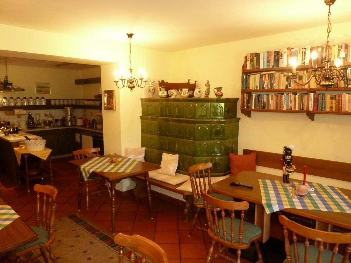 Gaestehaus-Staats Bed and Breakfast Obervellach Exterior foto
